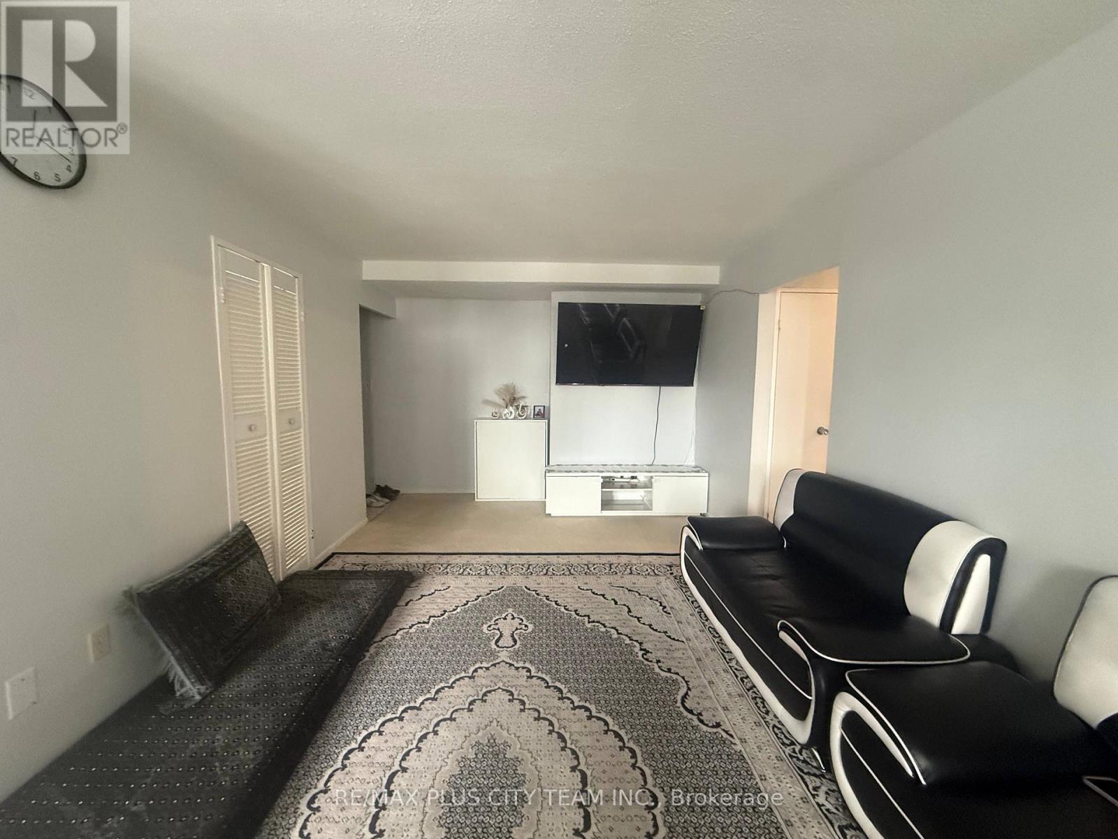 909 - 10 Edgecliff Golfway, Toronto, Ontario  M3C 3A3 - Photo 7 - C12939958