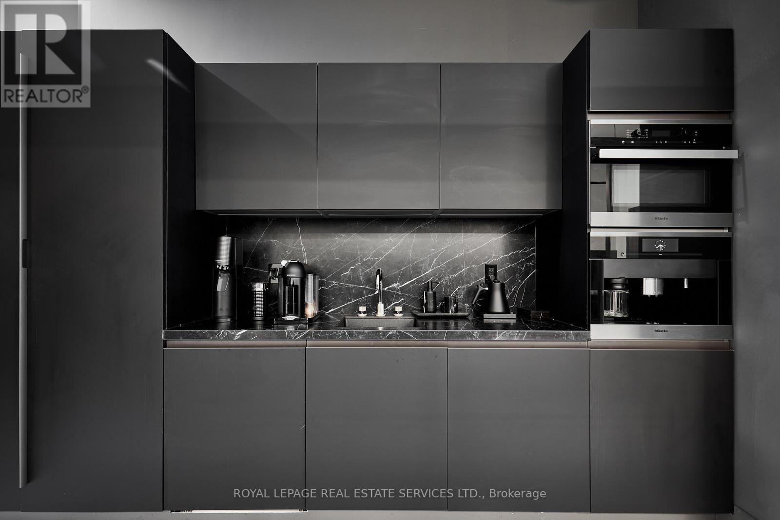 Main - 87 Scollard Street, Toronto, Ontario  M5R 1G4 - Photo 16 - C12939964