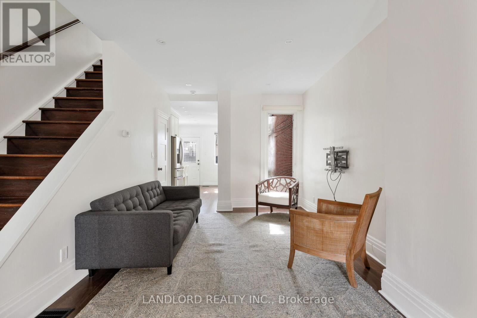 107a Scollard Street, Toronto, Ontario  M5R 1G4 - Photo 12 - C12940058