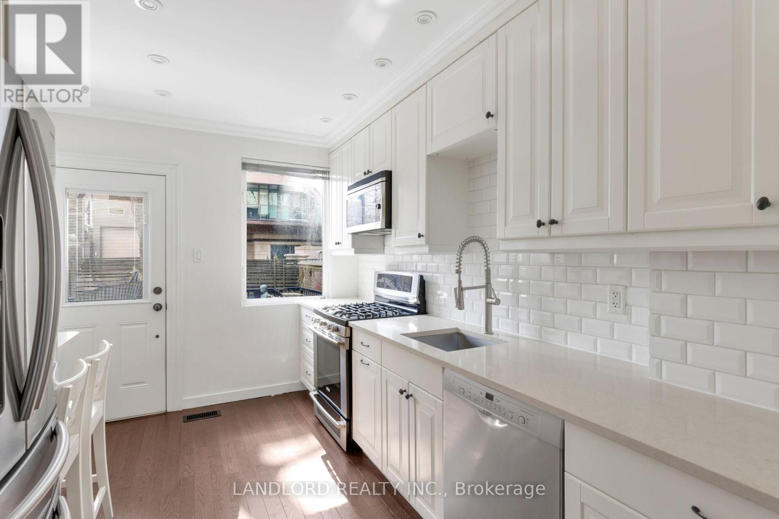 107a Scollard Street, Toronto, Ontario  M5R 1G4 - Photo 16 - C12940058