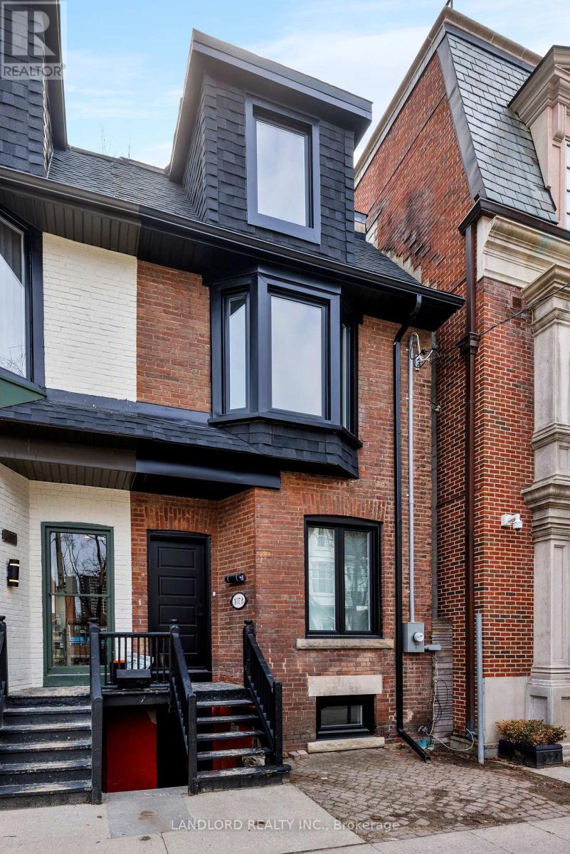 107a Scollard Street, Toronto, Ontario  M5R 1G4 - Photo 4 - C12940058