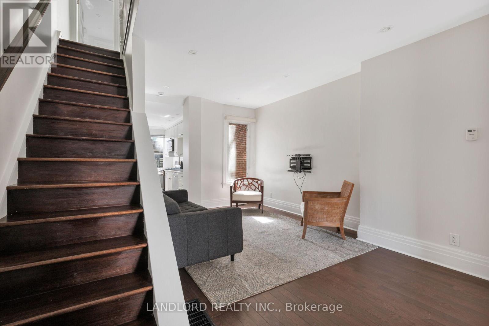 107a Scollard Street, Toronto, Ontario  M5R 1G4 - Photo 7 - C12940058
