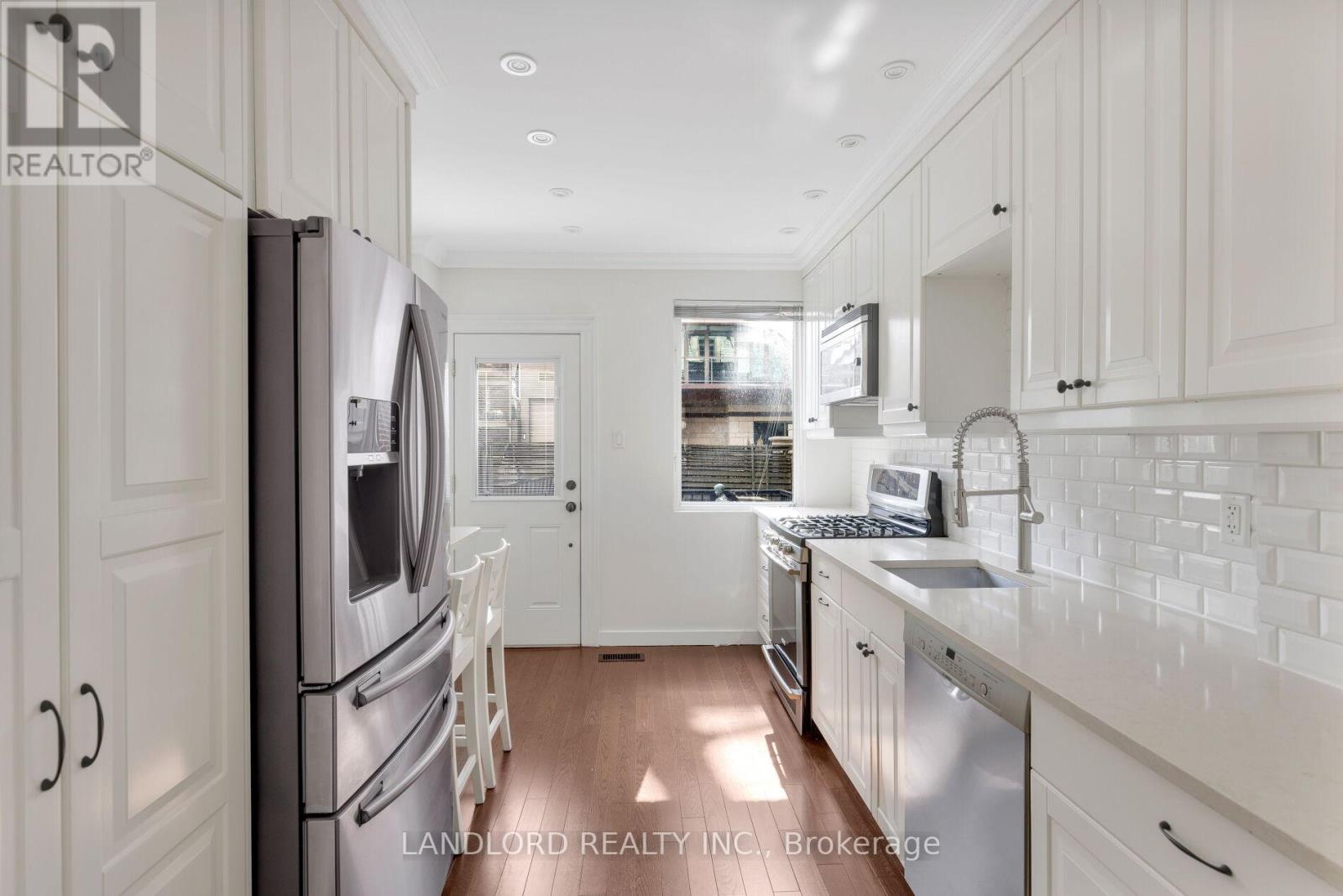 107a Scollard Street, Toronto, Ontario  M5R 1G4 - Photo 10 - C12939678