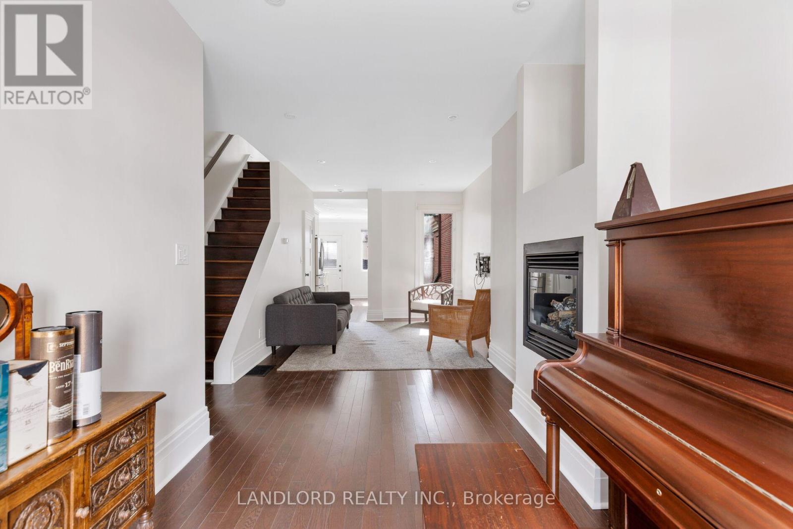 107a Scollard Street, Toronto, Ontario  M5R 1G4 - Photo 6 - C12939678