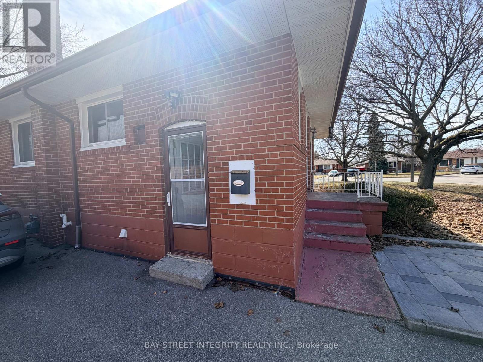 BSMT - 59 CHRISTINA CRESCENT, Toronto, Ontario