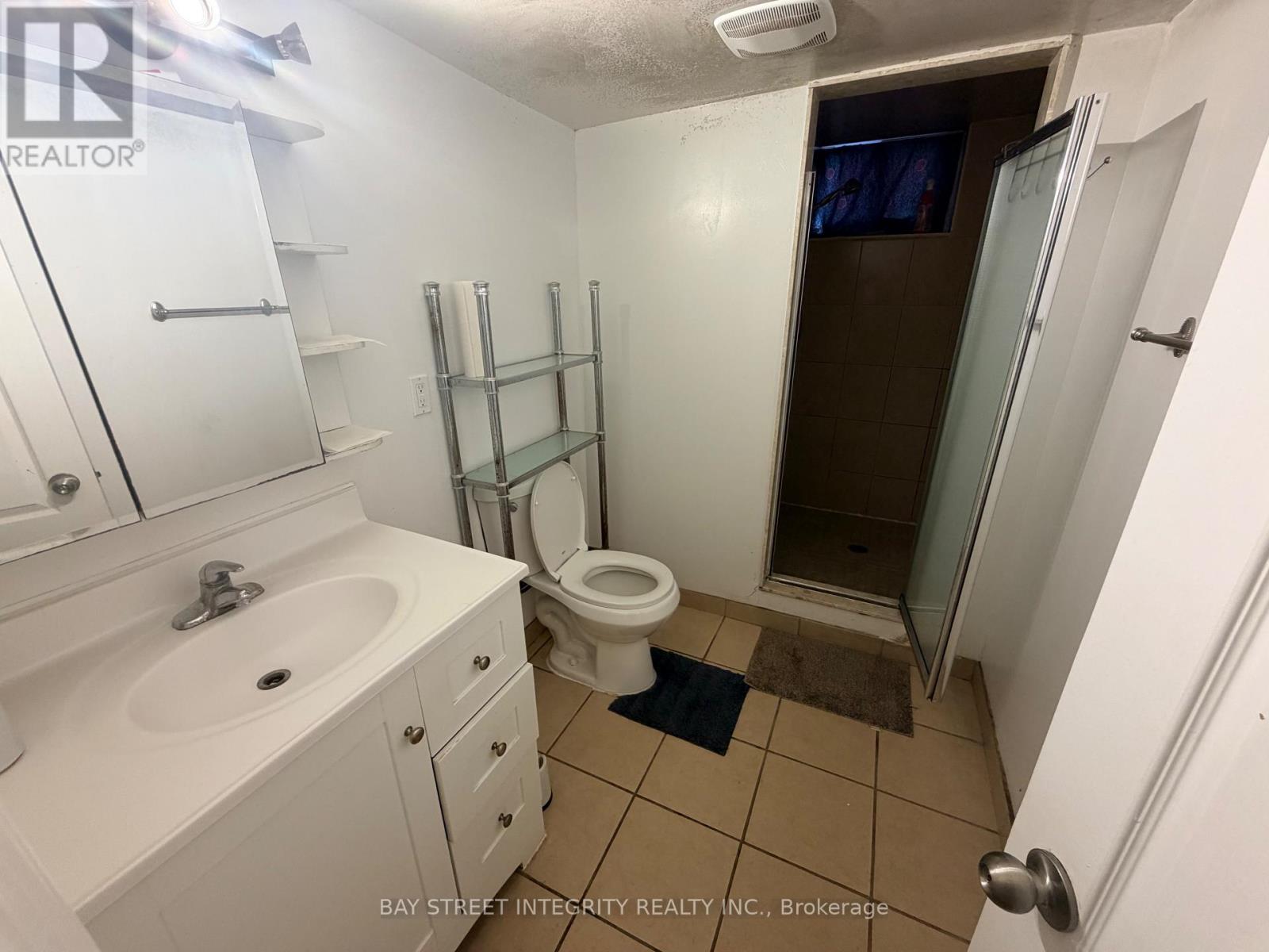 Bsmt - 59 Christina Crescent, Toronto, Ontario  M1R 4H7 - Photo 4 - E12939984