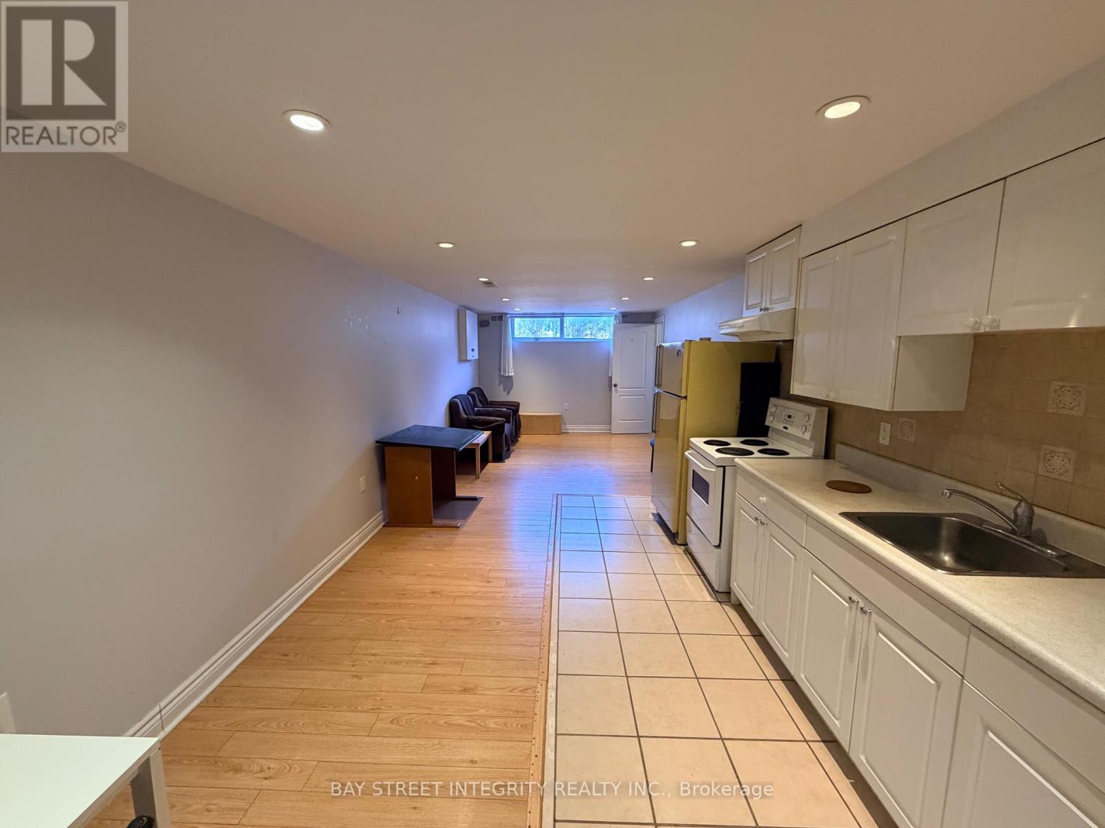 Bsmt - 59 Christina Crescent, Toronto, Ontario  M1R 4H7 - Photo 6 - E12939984