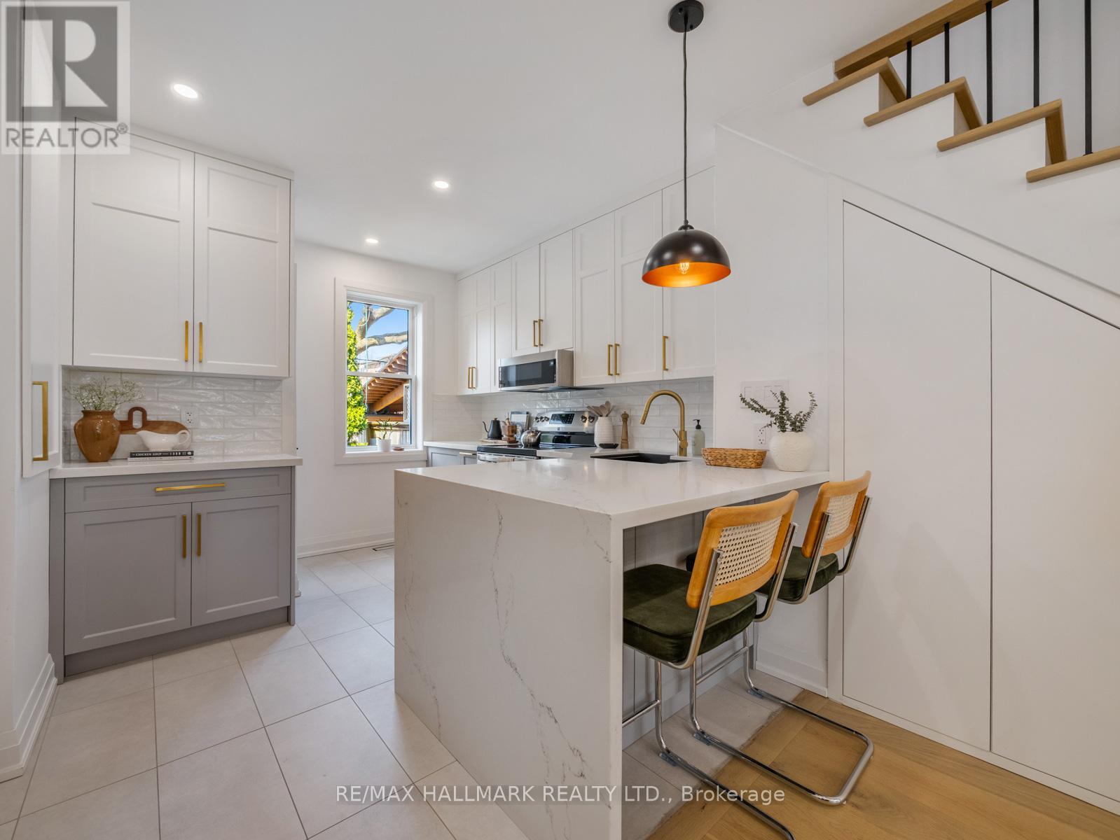 116 Coleman Avenue, Toronto, Ontario  M4C 1R1 - Photo 11 - E12940120