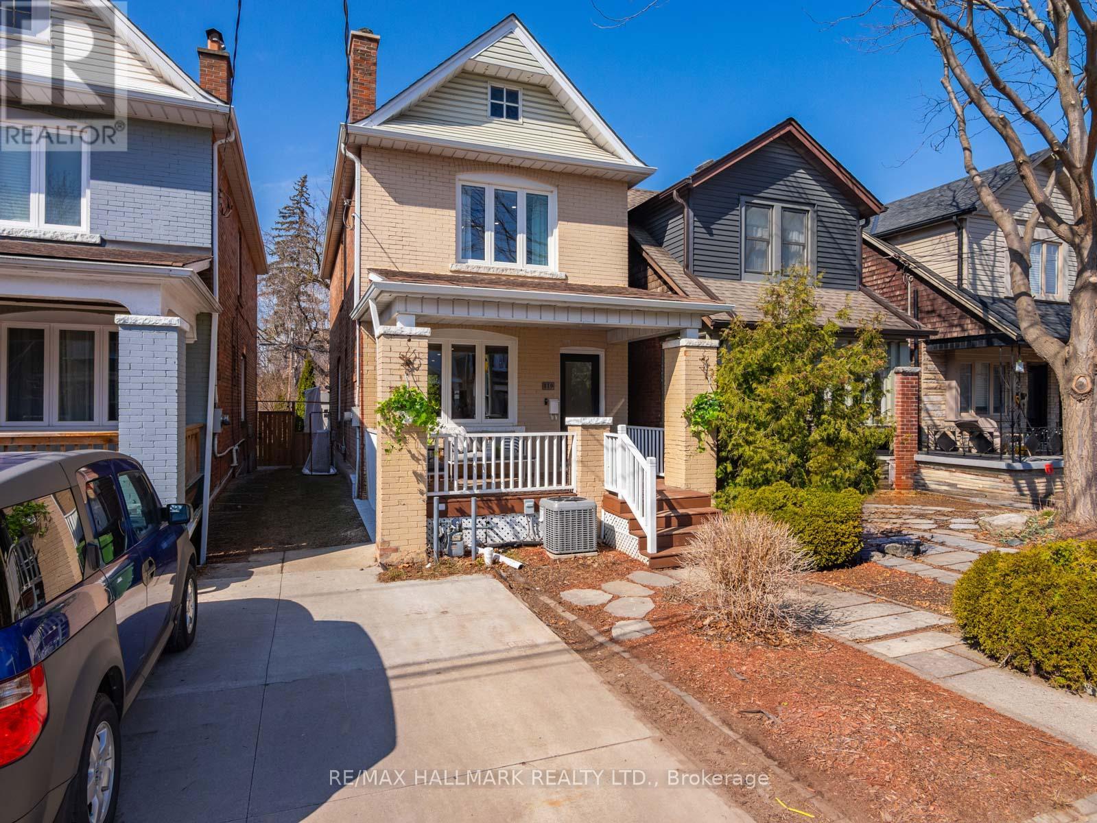 116 Coleman Avenue, Toronto, Ontario  M4C 1R1 - Photo 2 - E12940120