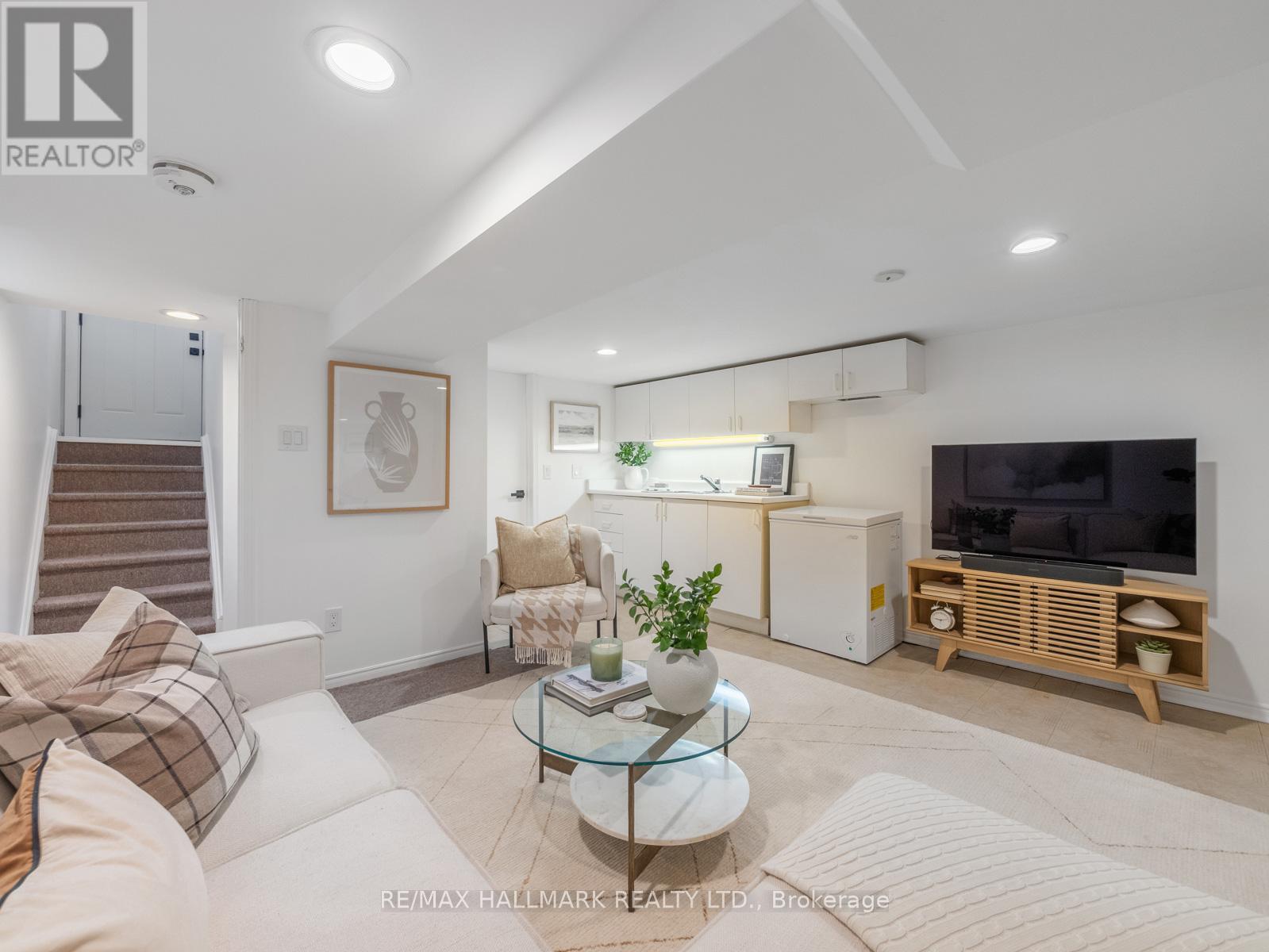 116 Coleman Avenue, Toronto, Ontario  M4C 1R1 - Photo 23 - E12940120