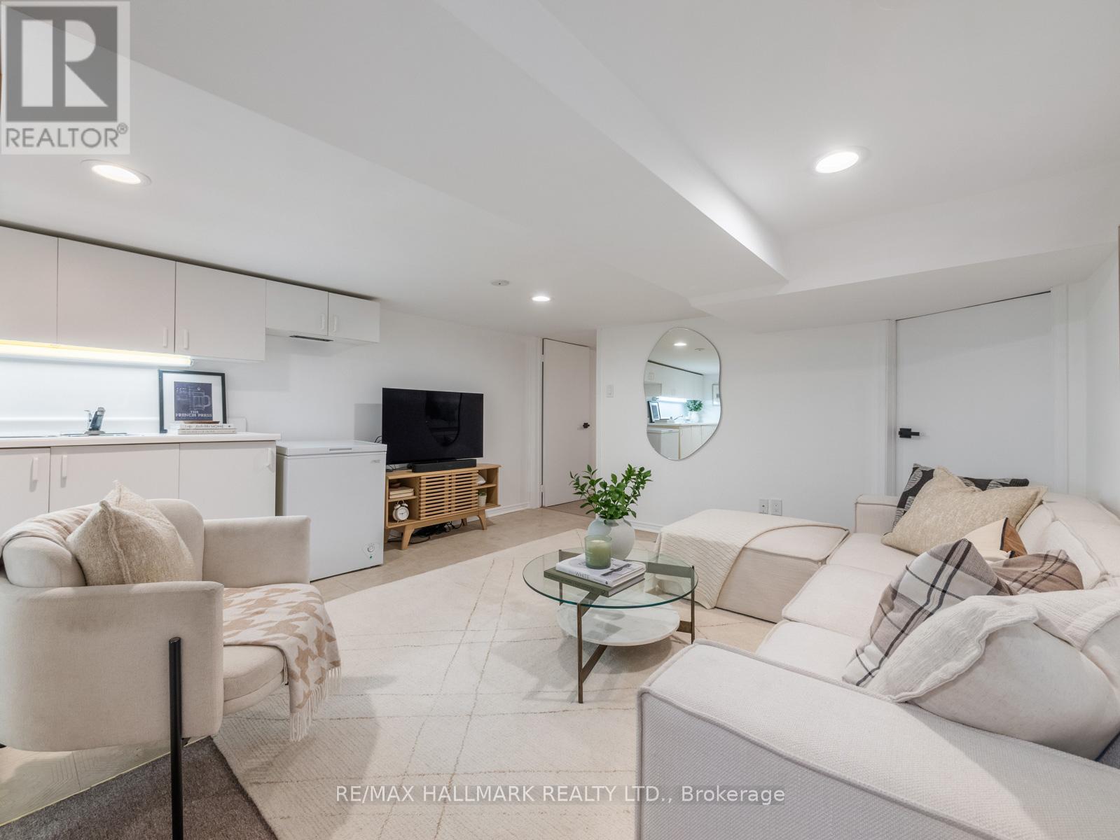 116 Coleman Avenue, Toronto, Ontario  M4C 1R1 - Photo 24 - E12940120