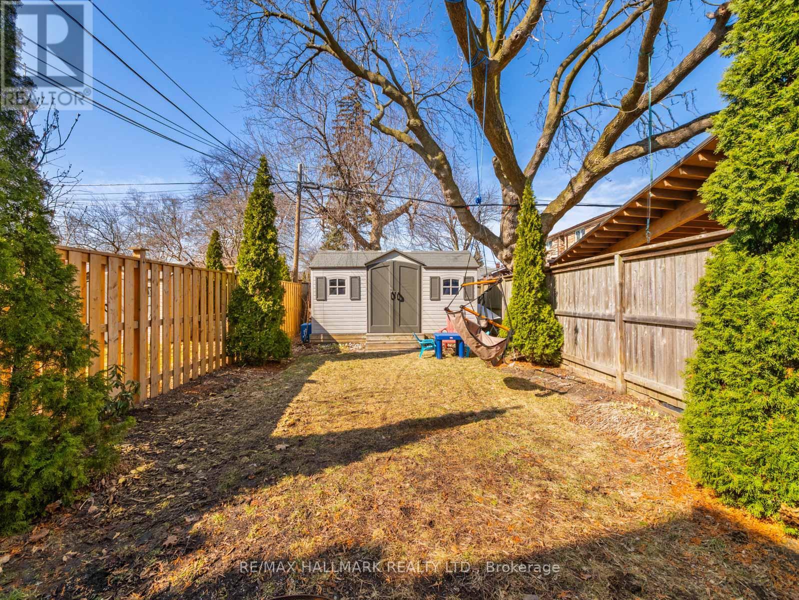 116 Coleman Avenue, Toronto, Ontario  M4C 1R1 - Photo 32 - E12940120