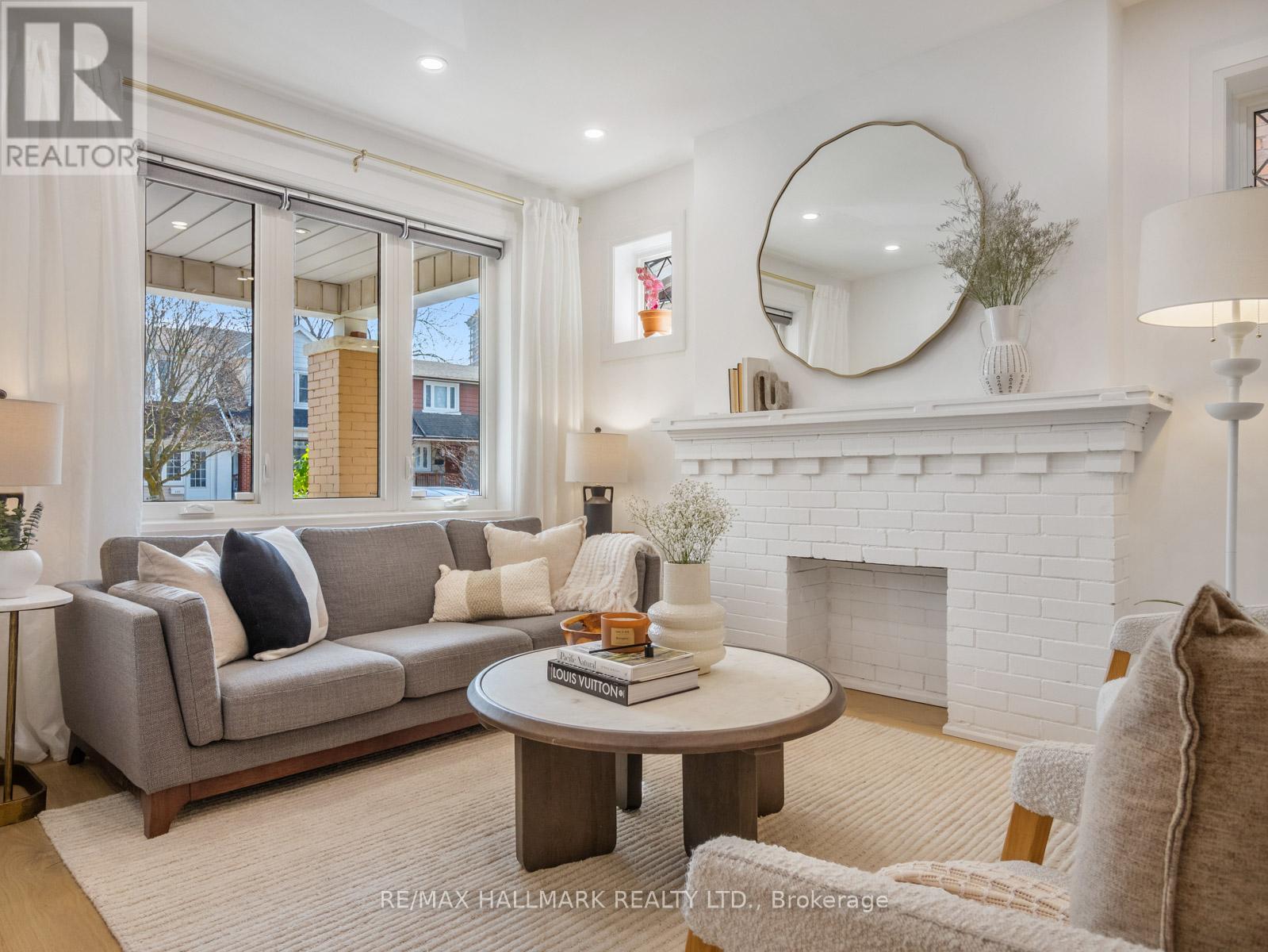 116 Coleman Avenue, Toronto, Ontario  M4C 1R1 - Photo 5 - E12940120