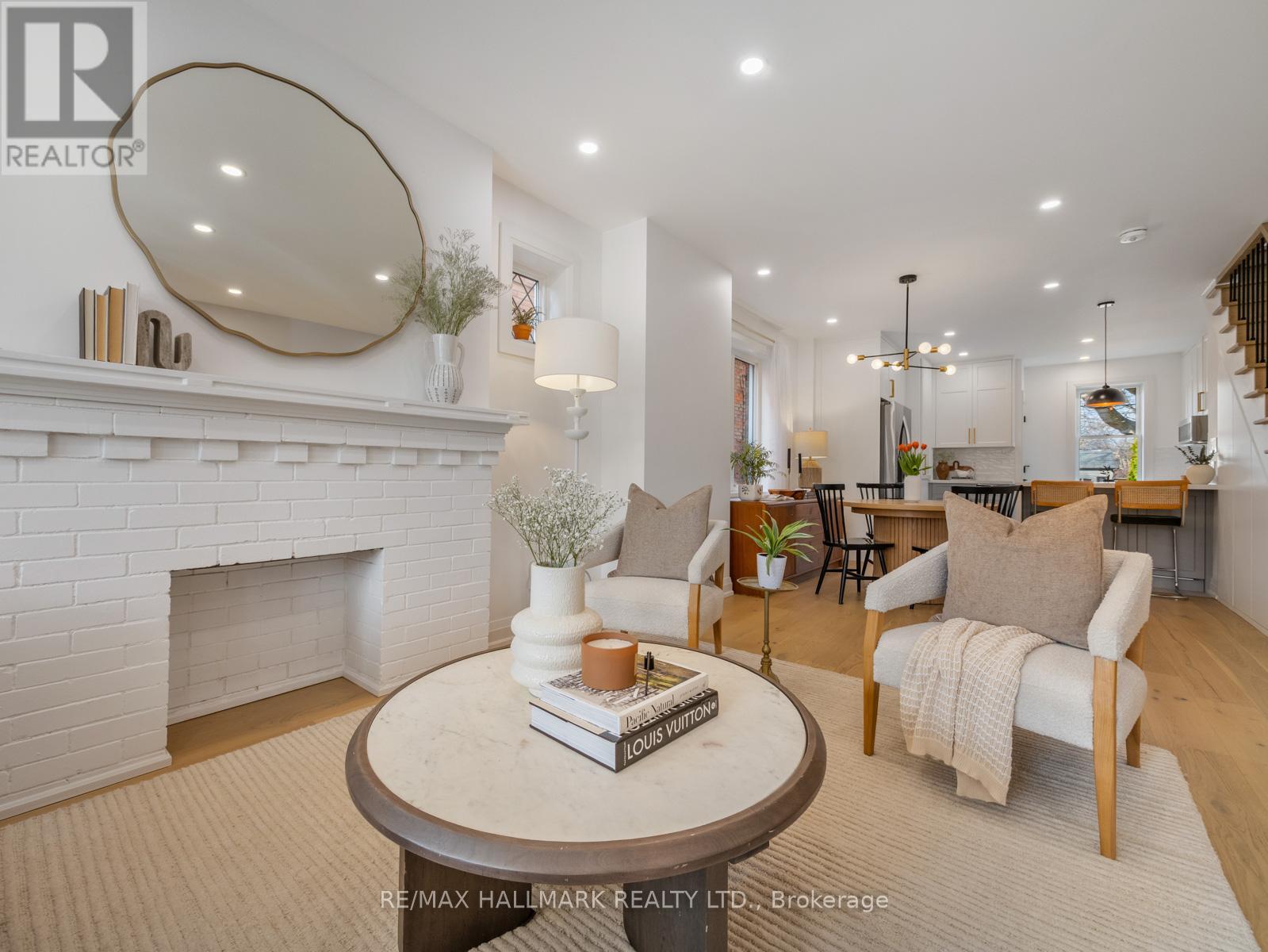 116 Coleman Avenue, Toronto, Ontario  M4C 1R1 - Photo 6 - E12940120