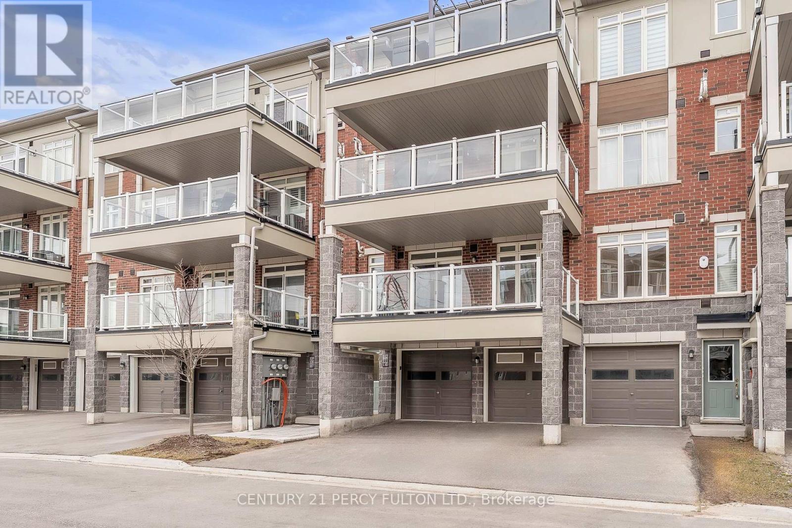 2540 William Jackson Drive, Pickering, Ontario  L1X 0E4 - Photo 2 - E12940128