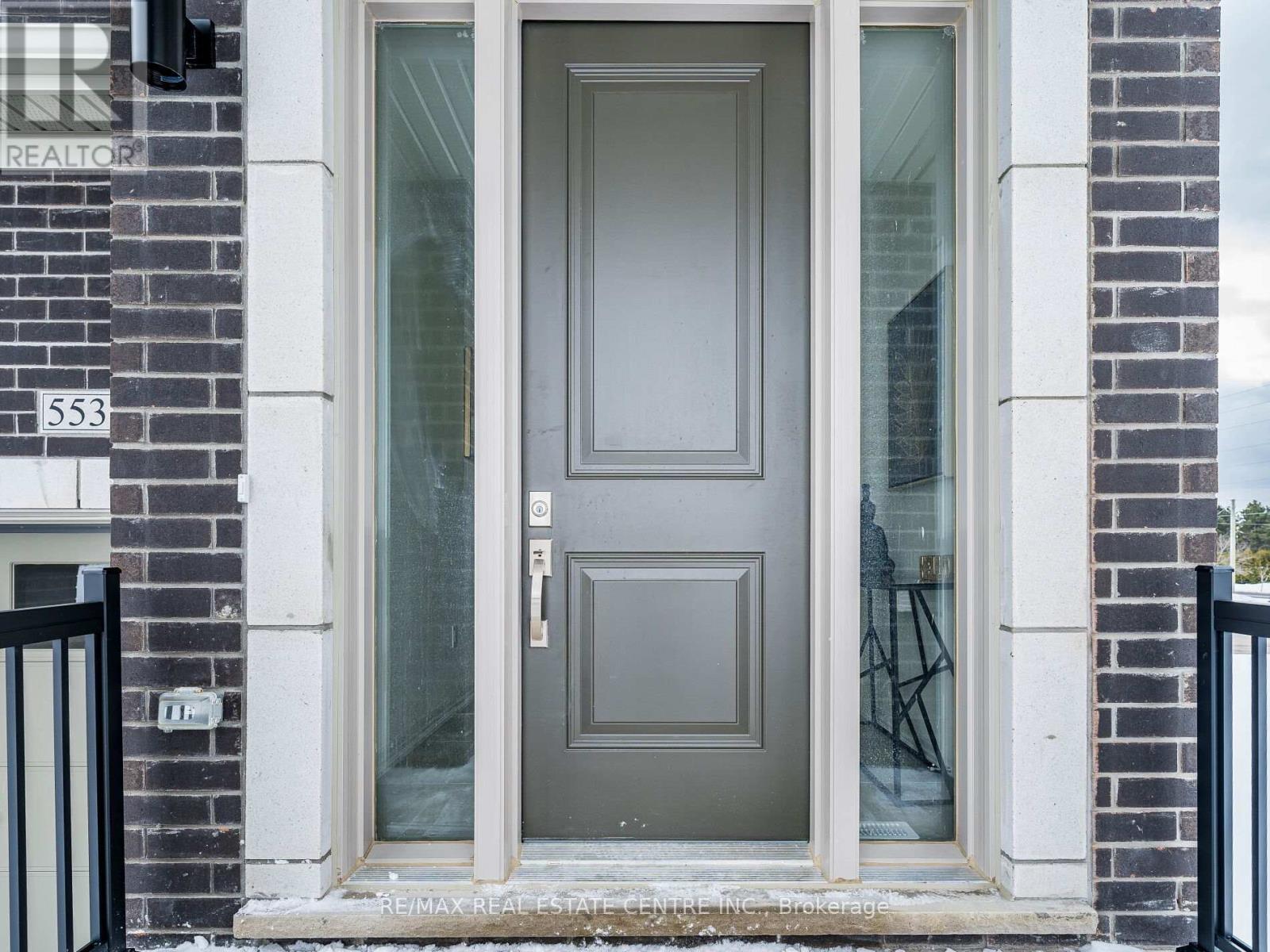 553 Ted Marks Drive, Oshawa, Ontario  L1L 0X3 - Photo 4 - E12940150