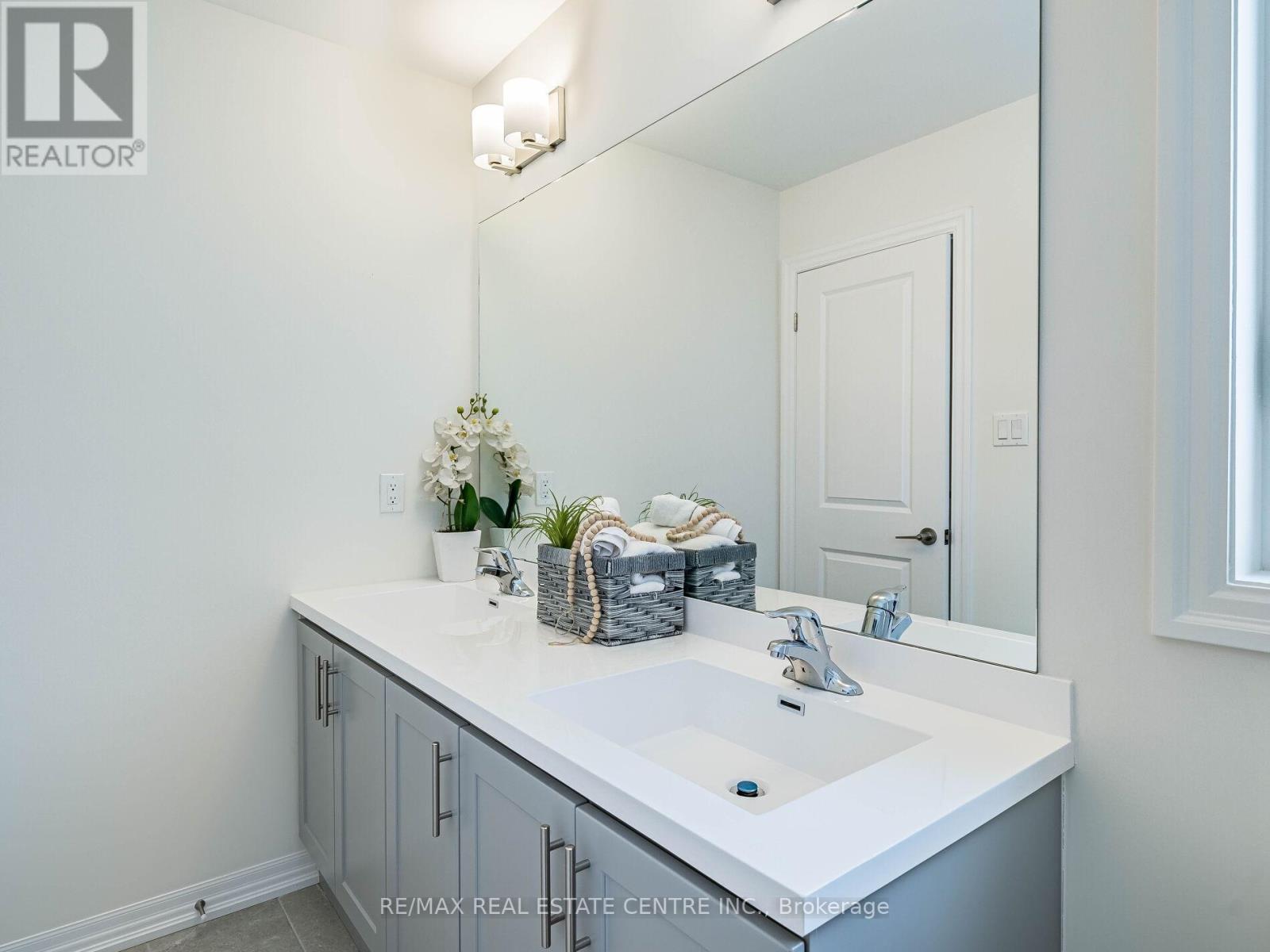 553 Ted Marks Drive, Oshawa, Ontario  L1L 0X3 - Photo 48 - E12940150