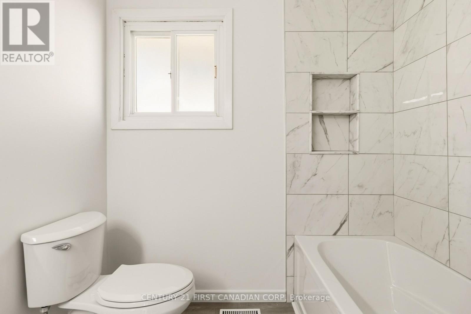 6 Spartan Drive, Brantford, Ontario  N3R 6C7 - Photo 22 - X12697724