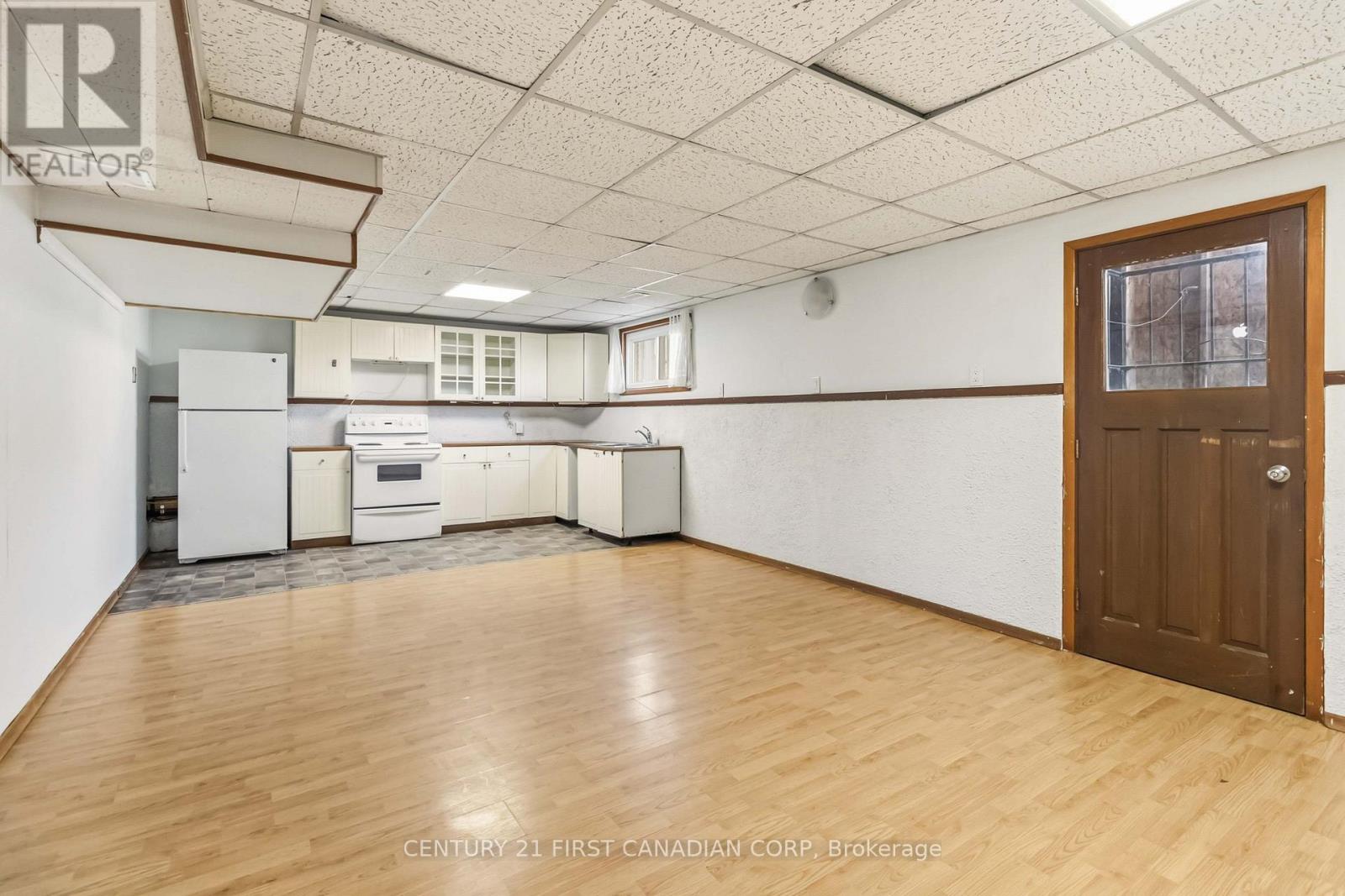 6 Spartan Drive, Brantford, Ontario  N3R 6C7 - Photo 33 - X12697724