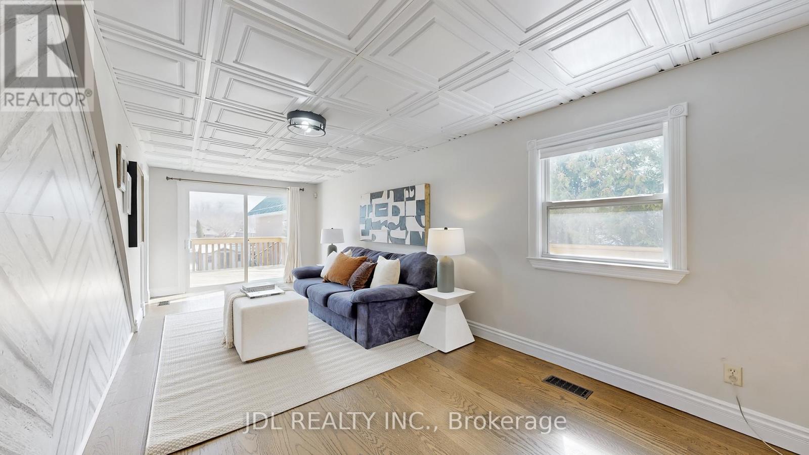 11 Red Robin Road, Georgina, Ontario  L4P 3E9 - Photo 14 - N12939934