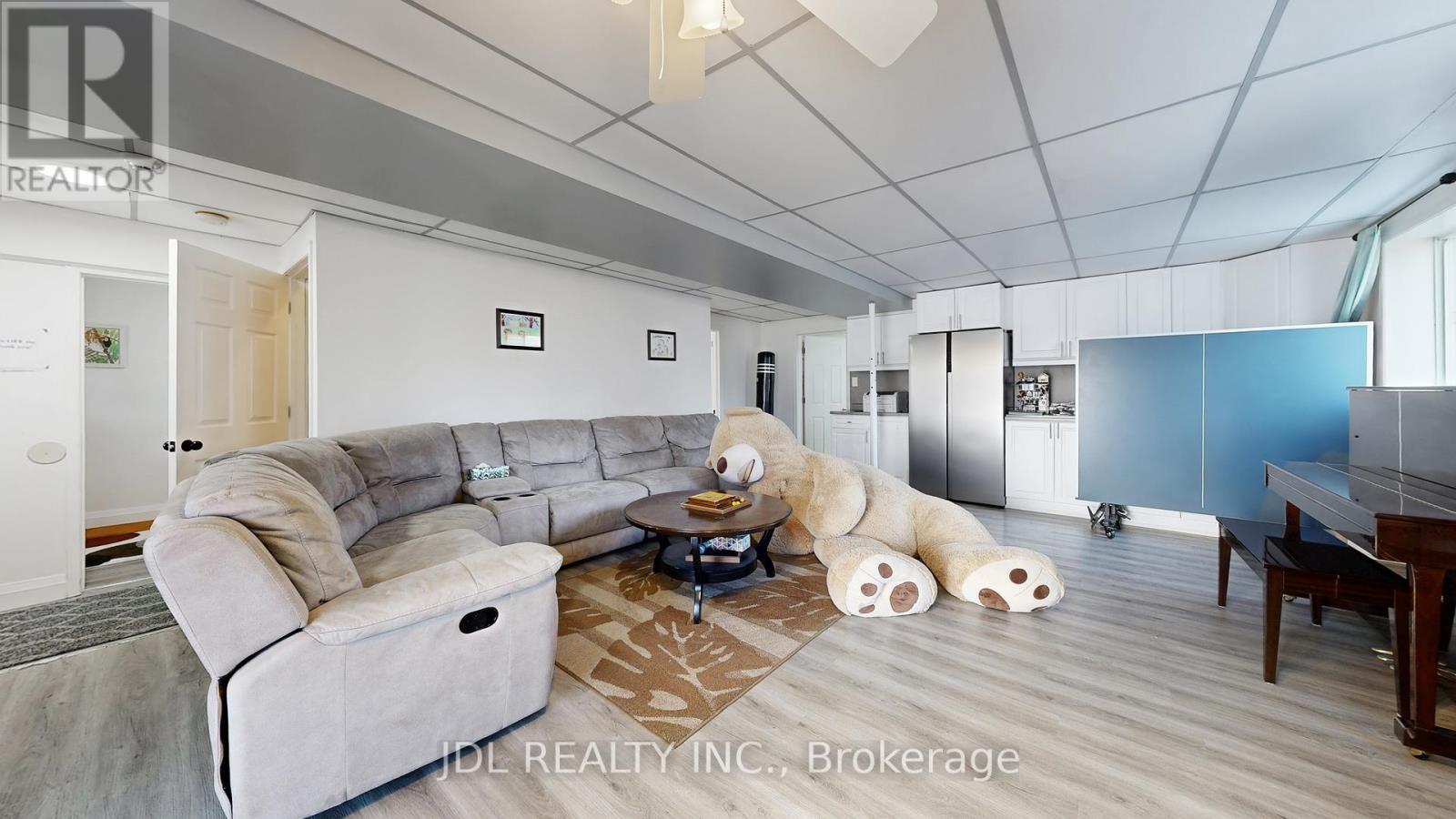 11 Red Robin Road, Georgina, Ontario  L4P 3E9 - Photo 30 - N12939934