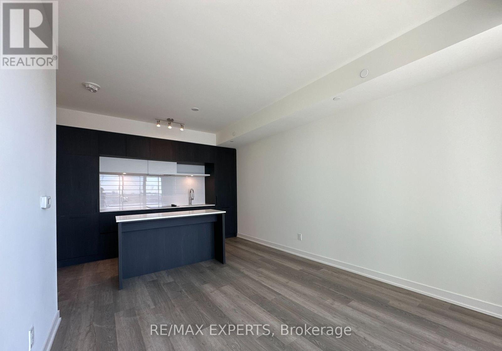 701 - 6 David Eyer Road, Richmond Hill, Ontario  L4S 0N5 - Photo 13 - N12940078