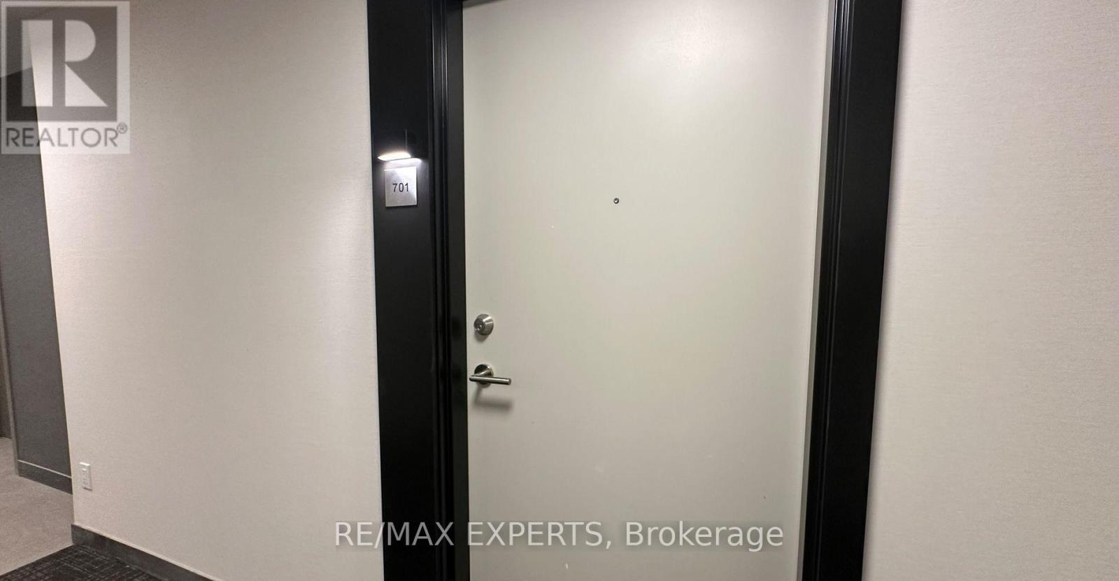 701 - 6 David Eyer Road, Richmond Hill, Ontario  L4S 0N5 - Photo 8 - N12940078