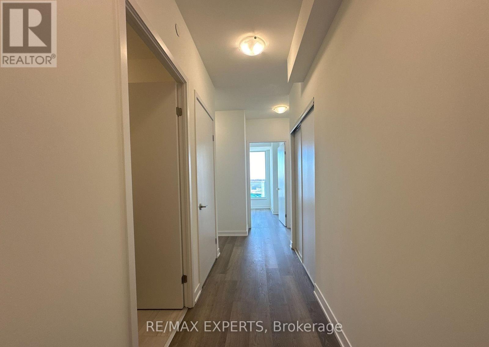 701 - 6 David Eyer Road, Richmond Hill, Ontario  L4S 0N5 - Photo 9 - N12940078