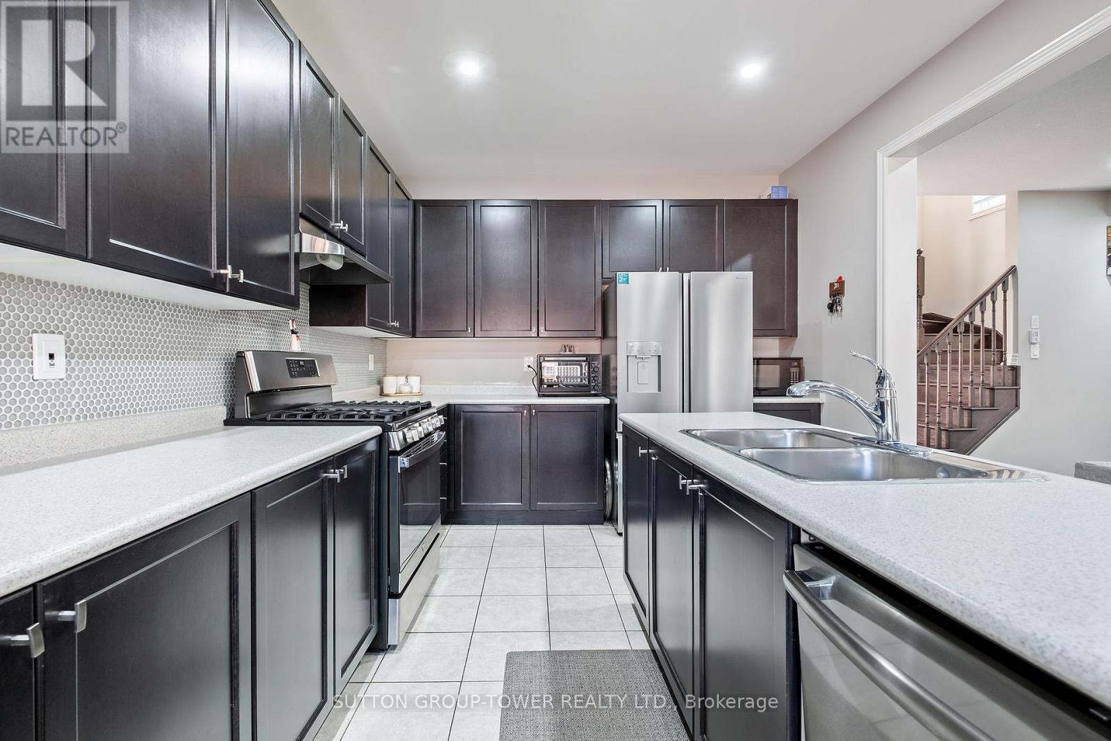 78 Romanelli Crescent, Bradford West Gwillimbury, Ontario  L3Z 0X7 - Photo 14 - N12940084