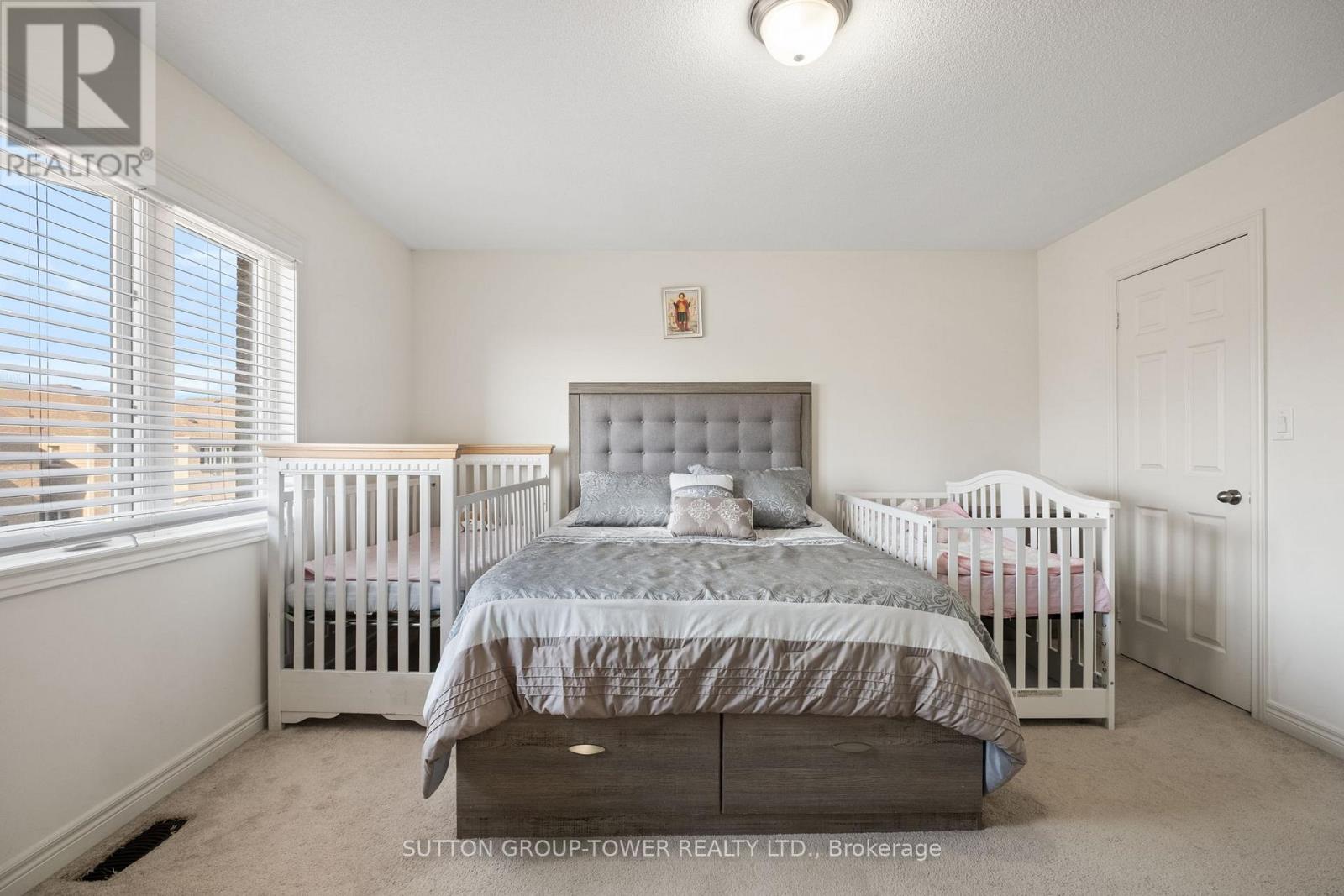 78 Romanelli Crescent, Bradford West Gwillimbury, Ontario  L3Z 0X7 - Photo 22 - N12940084