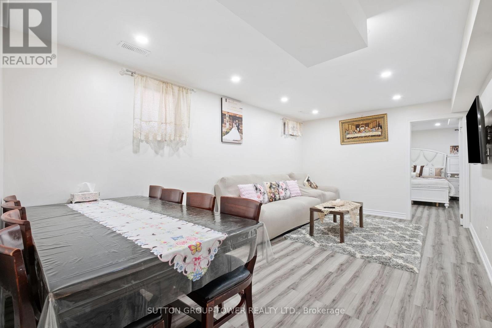 78 Romanelli Crescent, Bradford West Gwillimbury, Ontario  L3Z 0X7 - Photo 31 - N12940084