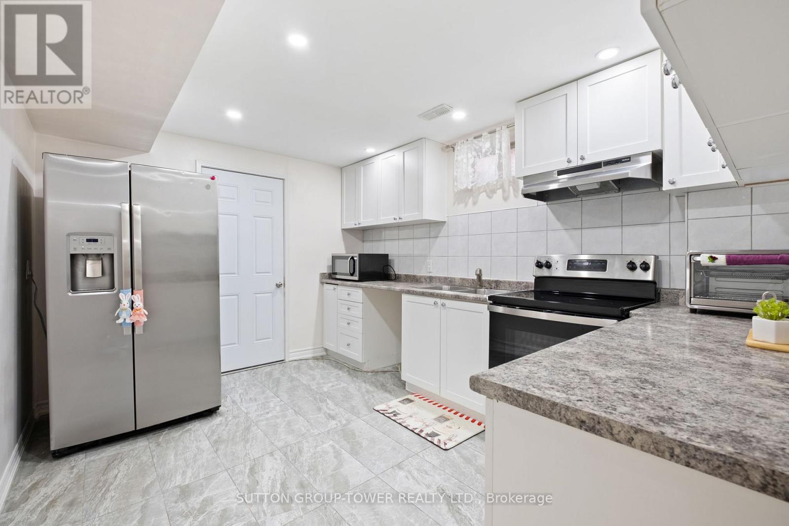 78 Romanelli Crescent, Bradford West Gwillimbury, Ontario  L3Z 0X7 - Photo 38 - N12940084