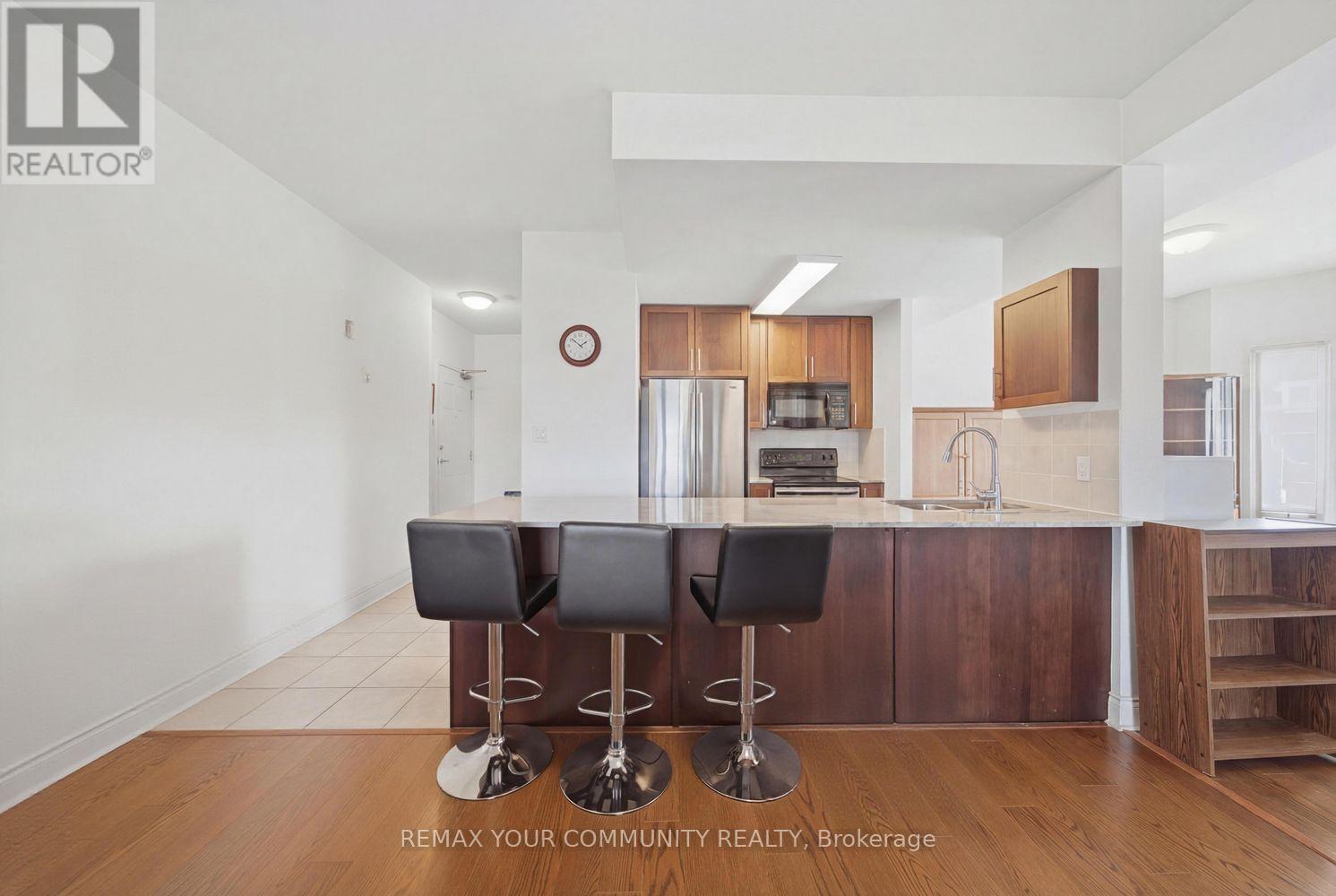 505 - 160 Woodbridge Avenue, Vaughan, Ontario  L4L 0B8 - Photo 6 - N12940092