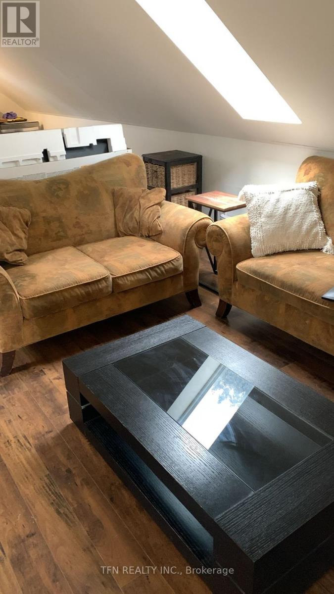 B - 13620 Weston Road, King, Ontario  L7B 1K4 - Photo 2 - N12940102