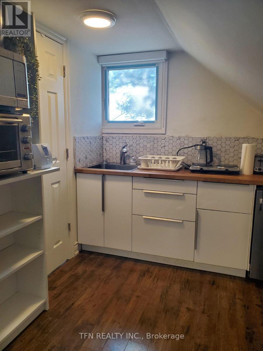 B - 13620 Weston Road, King, Ontario  L7B 1K4 - Photo 4 - N12940102