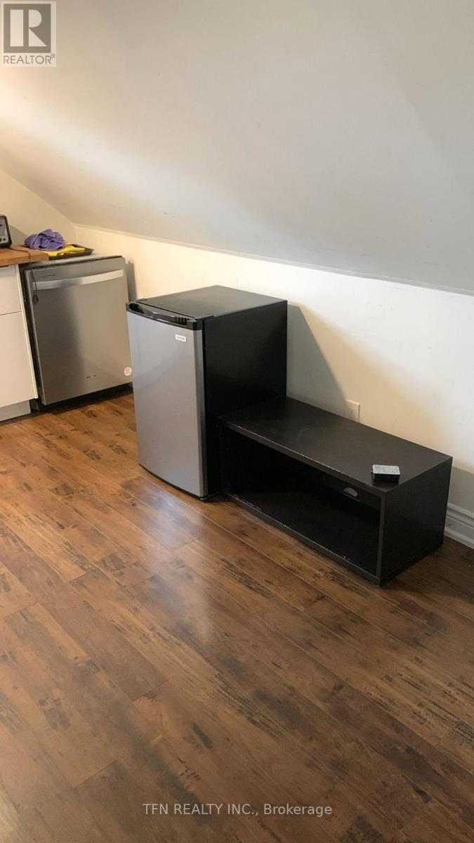 B - 13620 Weston Road, King, Ontario  L7B 1K4 - Photo 5 - N12940102