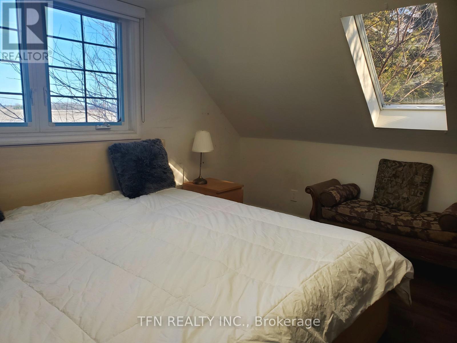 B - 13620 Weston Road, King, Ontario  L7B 1K4 - Photo 6 - N12940102