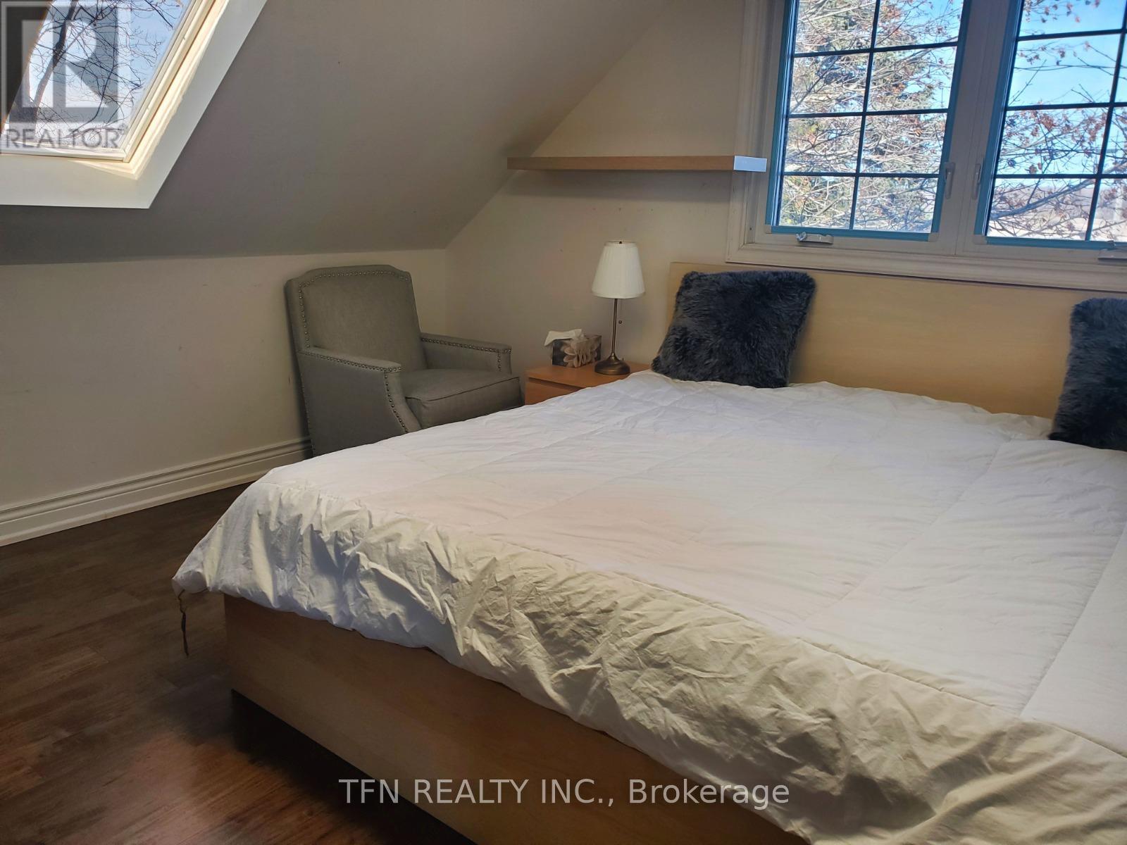 B - 13620 Weston Road, King, Ontario  L7B 1K4 - Photo 9 - N12940102