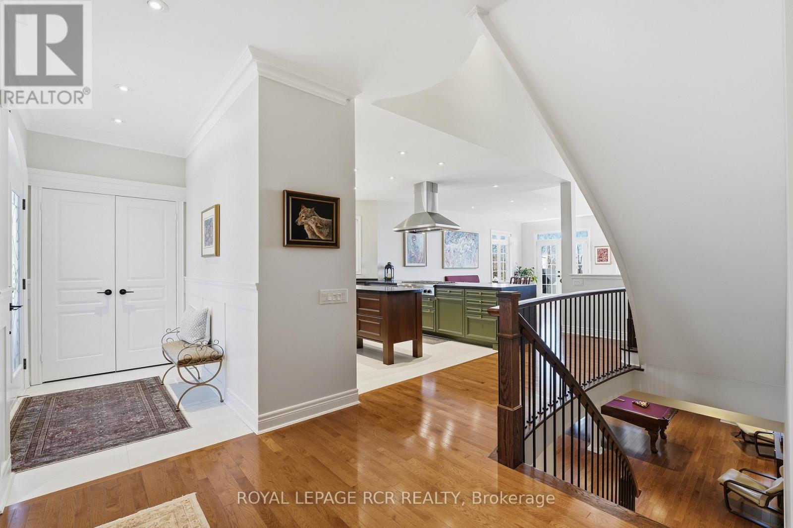 88 - 6 Danbrook Court, Aurora, Ontario  L4G 7S8 - Photo 2 - N12940122