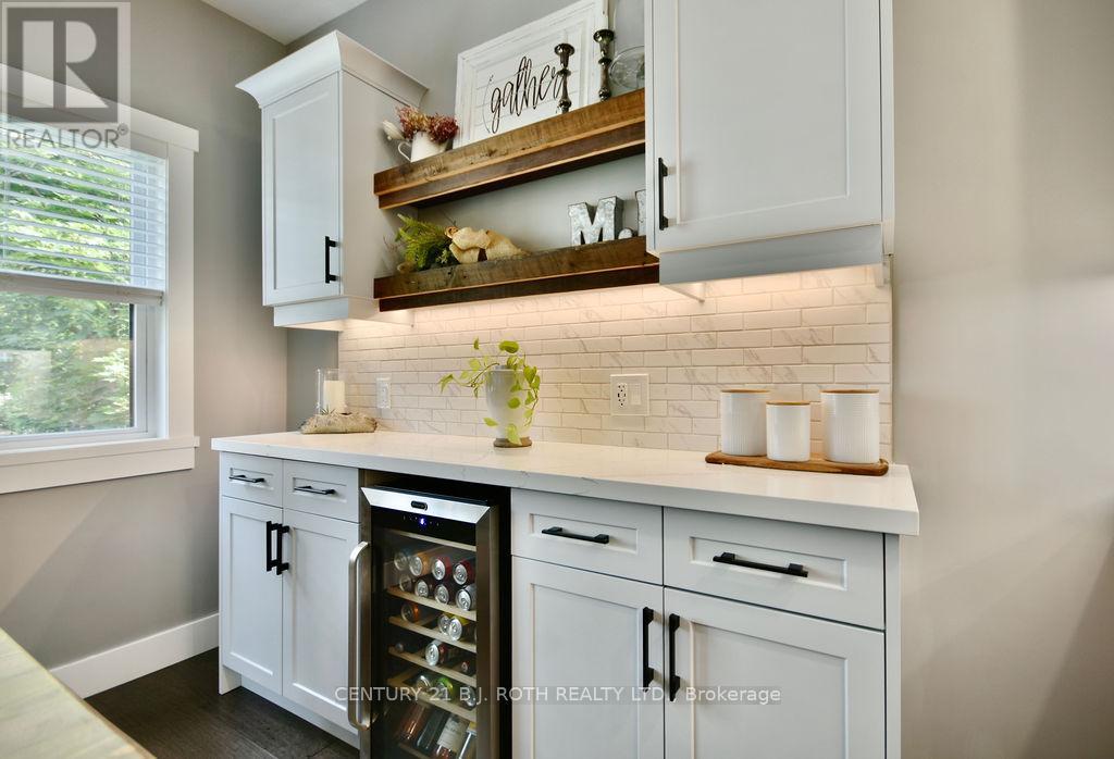 14 Edward Street W, Clearview, Ontario  L0M 1G0 - Photo 11 - S12939956