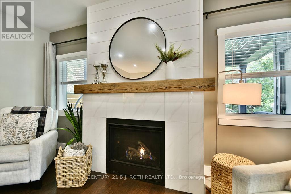 14 Edward Street W, Clearview, Ontario  L0M 1G0 - Photo 5 - S12939956