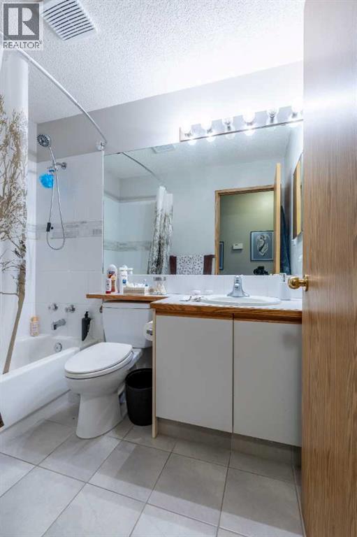 327 Heritage Crescent W, Lethbridge, Alberta  T1K 6V9 - Photo 13 - A2283658