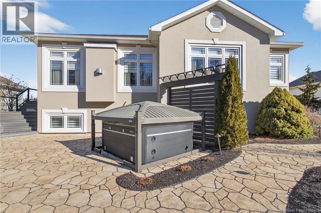 60 Royal Oaks, Moncton, New Brunswick  E1H 3P2 - Photo 5 - NB136188