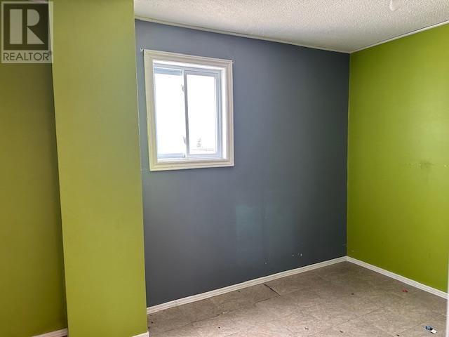 33 & 35 Simcoe Plaza, Terrace Bay, Ontario  P0T 2W0 - Photo 9 - TB253206