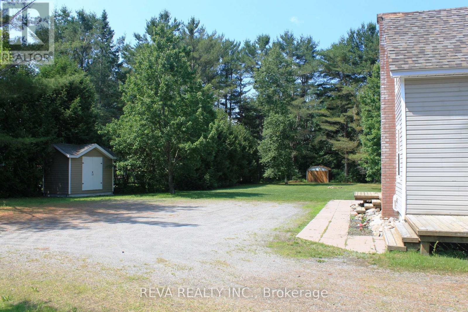 15615 Hwy 35 Highway, Algonquin Highlands, Ontario  K0M 1J2 - Photo 17 - X12940138