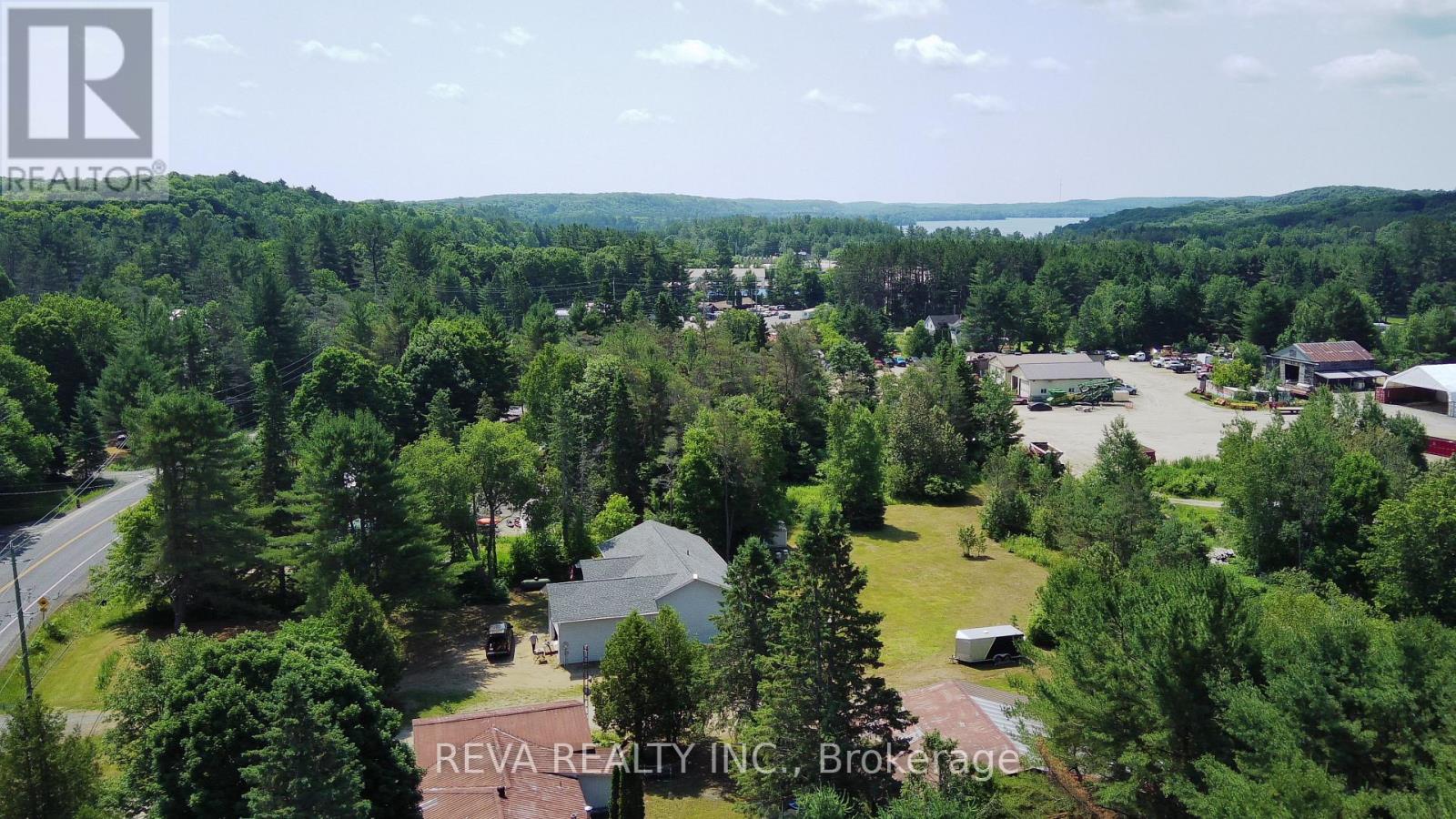 15615 Hwy 35 Highway, Algonquin Highlands, Ontario  K0M 1J2 - Photo 21 - X12940138