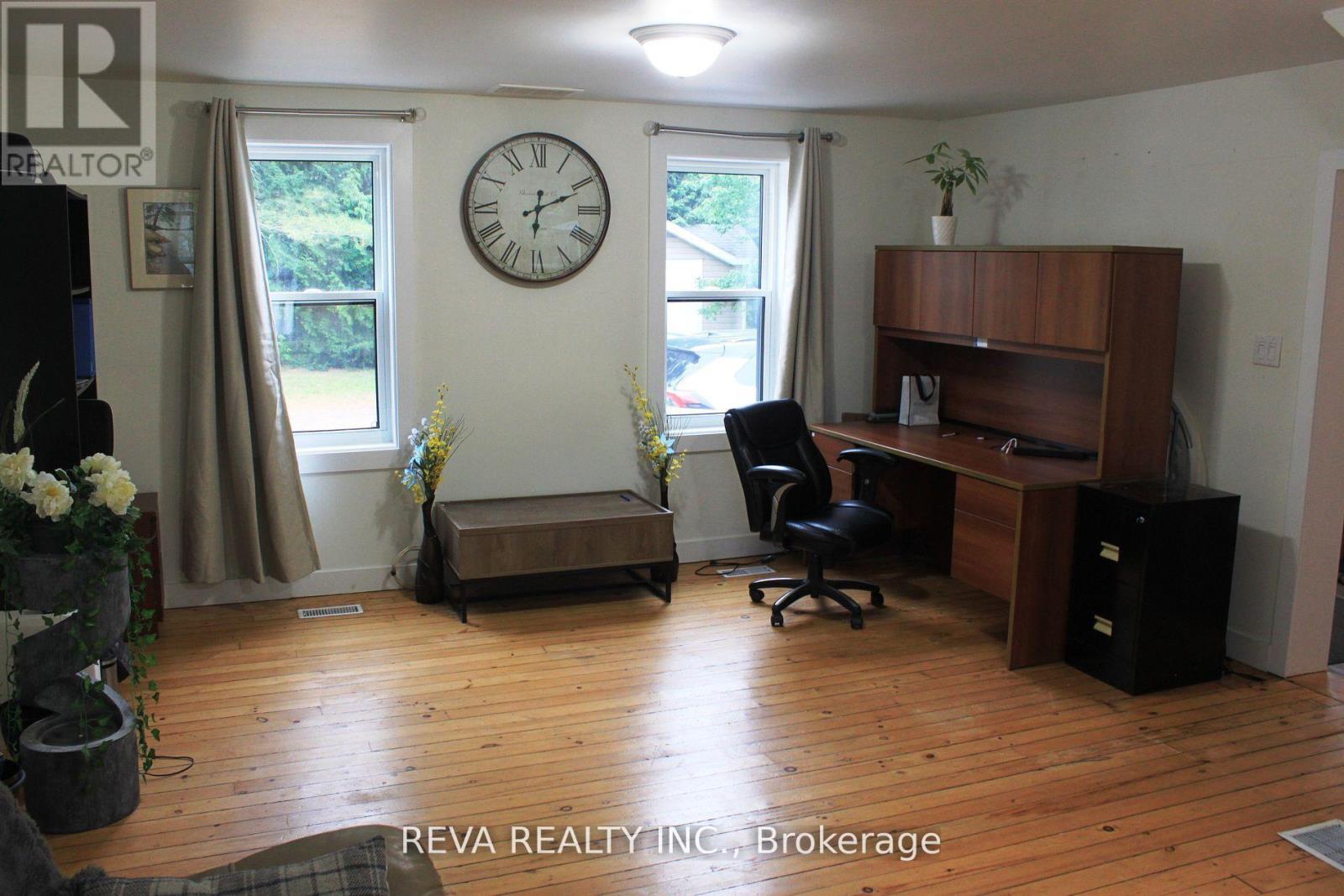 15615 Hwy 35 Highway, Algonquin Highlands, Ontario  K0M 1J2 - Photo 8 - X12940138