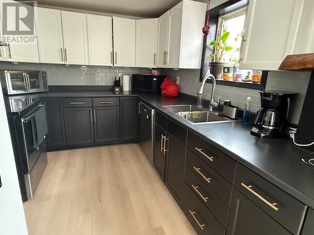 1010 Alberta Street, Thunder Bay, Ontario  P7C 3G2 - Photo 2 - TB2600569