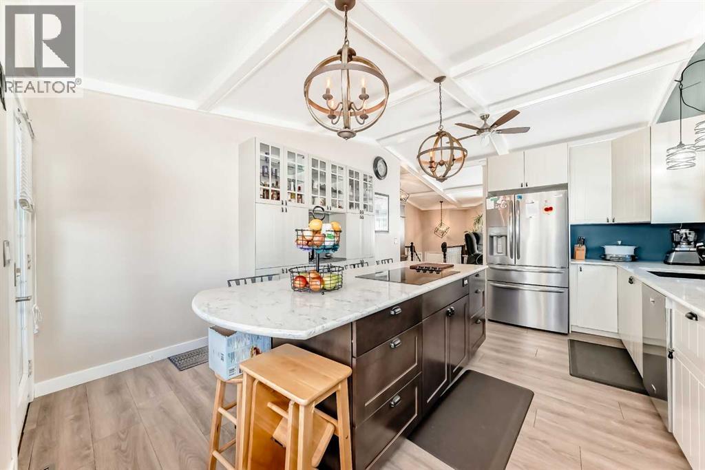 1328 Meadowbrook Drive Se, Airdrie, Alberta  T4A 2A3 - Photo 5 - A2286730