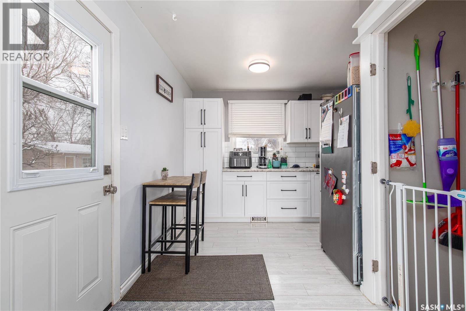 1170 5th Avenue Ne, Moose Jaw, Saskatchewan  S6H 1K8 - Photo 16 - SK031715